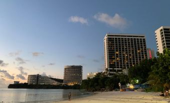 Grand Plaza Hotel