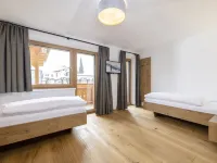 Penthouse Small 18