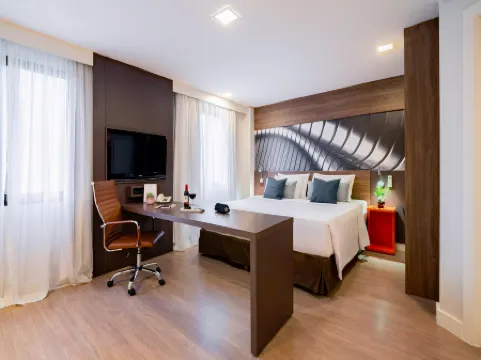 聖保羅莫埃馬時代廣場美居酒店