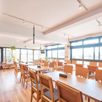 J-Hoppers Lake Biwa Guesthouse