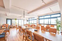 เจ-ฮอปเปอร์ส เลค บิวะ เกสต์เฮาส์ - โฮสเทล