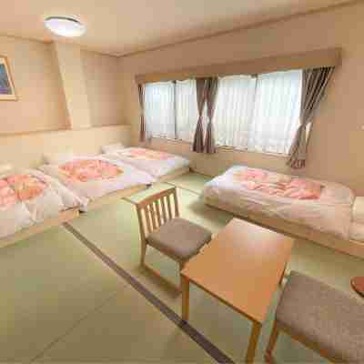 信貴山観光ホテル Rooms