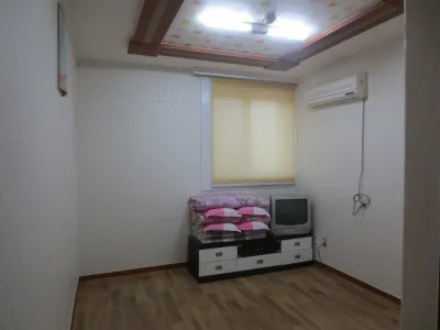 Yeosu Dolby Pension Hotel in zona Hyangiram