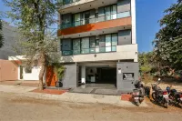 FabExpress Aerosky Deluxe - Nr Yashobhoomi Convention Centre Hotels near Atta (Surhera Forest)