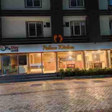 One Day Palace Hotel Exterior