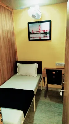 Royal Cabin Stay