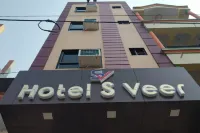 Hotel S Veer Hotels near Mandir