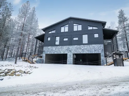 Villa Arcus b Hotels in Pelkosenniemi