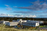 Strandhotel Westduin