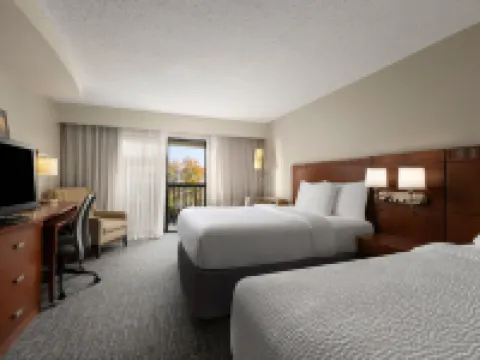 コートヤード ウォール アット マンモス ショアーズ コーポレート パーク ウォール・タウンシップのホテル