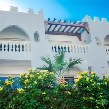VIE Palma di Sharm Resort and Aqua Park Отели рядом с достопримечательностью «Голливуд Шарм Эль Шейх»