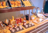 ビーアンドビーホテル・メッツ・エスト・テクノポール・ポール・サンテ - 朝食