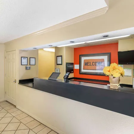Extended Stay America Select Suites - Tampa - Brandon