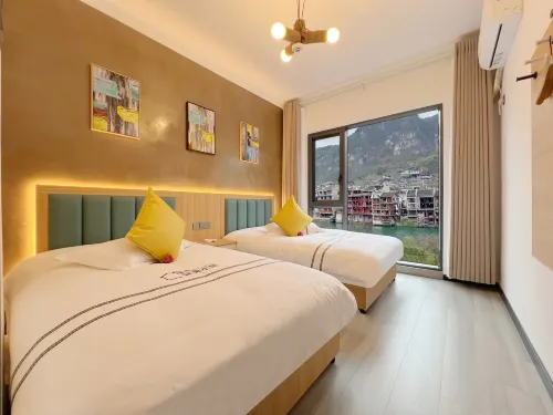 Zhenyuan Liyuan Apartment Duplex Suite 1 Set Taohuayuan 1 Set (Zhou Street No. 1) - Apartments