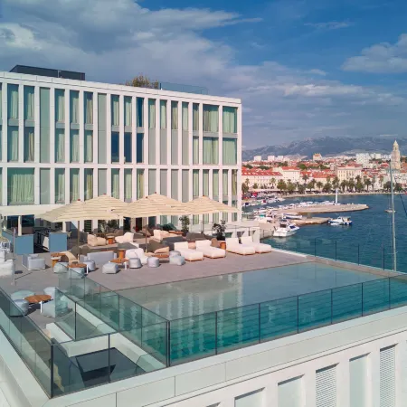Hotel Ambasador