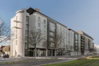 Courtyard Paris la Defense West - Colombes Hotels in Paris