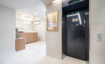 Geojedo Jangseungpo Kamrest Hotel