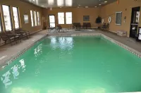 Hampton Inn Junction City - Pools