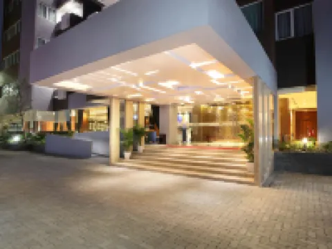 Swiss-Belhotel Pondok Indah Hotels near Kite Museum of Indonesia