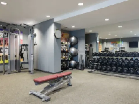 แฮมป์ตัน บาย ฮิลตัน คูเวต ซาลมิญ โรงแรมในSalmiya