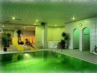 Ringhotel Nassau-Oranien - piscina