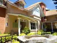Casa Bonita Hotel & Cocina