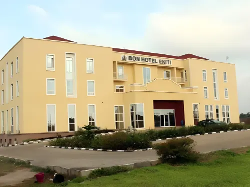 BON HOTEL EKITI - Bintang 3
