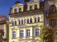 EA Hotel Mozart