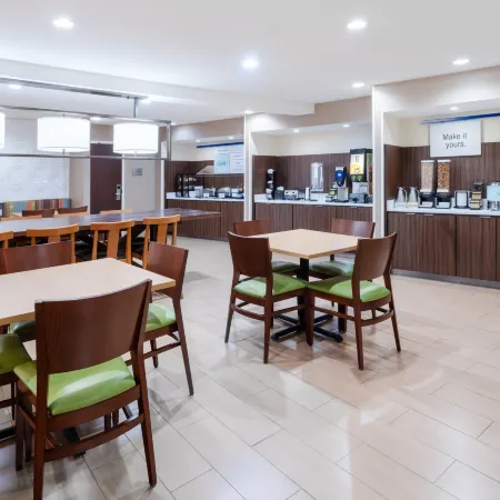 Garner Hotel MACON WEST by IHG