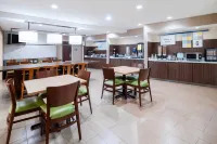 Garner Hotel MACON WEST by IHG - พร้อมอาหารเช้า