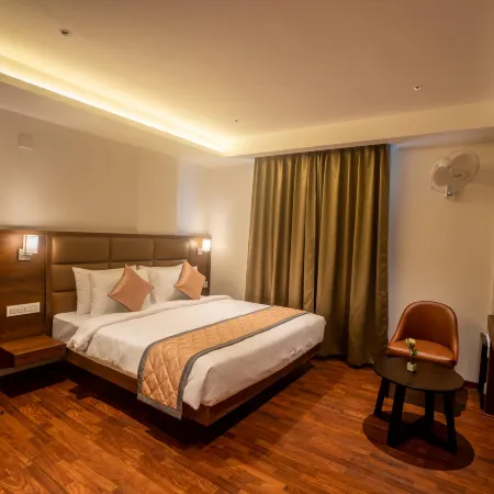 Golden Fortune Inn Hotel Отели рядом с достопримечательностью «Конференц-центр Frontier Management»