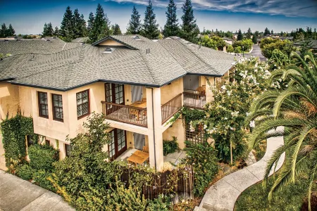 Wine & Roses Hotel Restaurant Spa Lodi