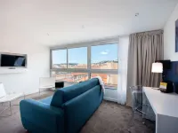 Ibis Styles Menton Centre Hotel dekat Port de Menton Garavan