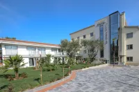 Hotel Villa Paradiso Suite Hotels in Moniga del Garda
