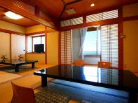 Uoya Bekkan, a Dining Inn Overlooking the Genkai Sea Hotels near Akama Station