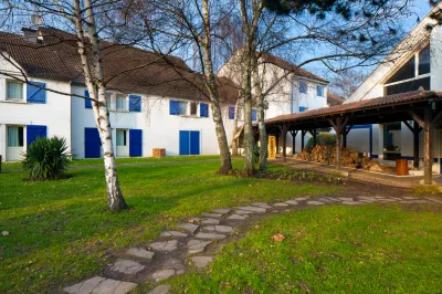 Greet Hotel Villeneuve La Garenne Hôtels à : Villeneuve-la-Garenne