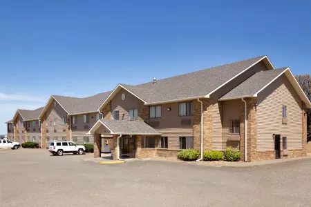 Sleep Inn & Suites Salina I-135