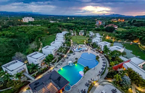 佩雷拉索尼斯塔酒店