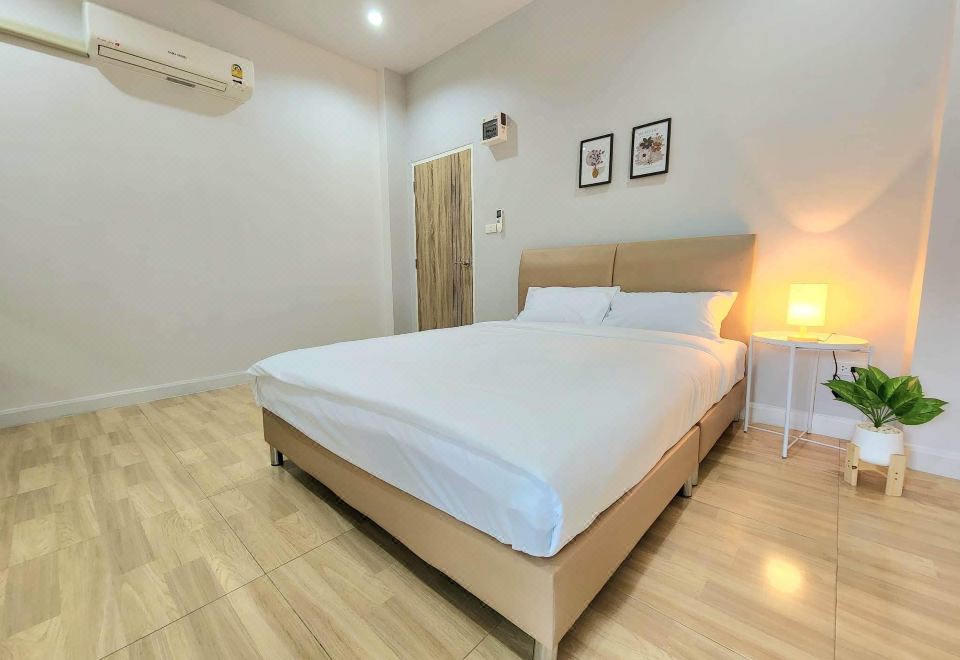 Chuanchom Hotel 사진