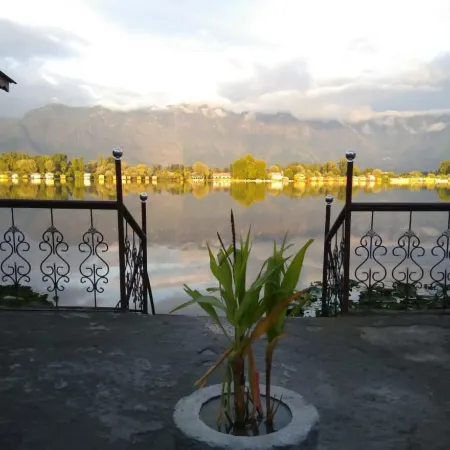 Akbar Group of Heritage Houseboats