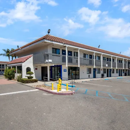 Motel 6 Lompoc, CA
