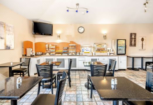 슈어스테이 플러스 호텔 사우나 이미지