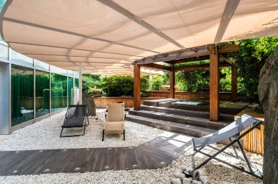 Romeo Napoli Hotels in 