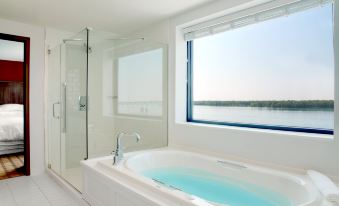 Crowne Plaza Niagara Falls NY - Riverside