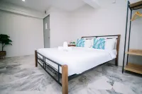 Swing & Pillows - Seri Kembangan Selangor Formerly Known As Golden Star Hotel Các khách sạn ở Serdang