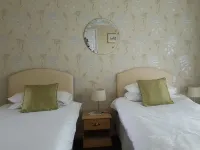 더 베어 인 앤드 벌와시 모텔 로더 디스트릿 호텔