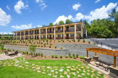 Days Inn by Wyndham Fultondale Các khách sạn ở Fultondale