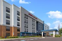 Hampton Inn & Suites Valley Forge/Oaks فنادق في Audubon