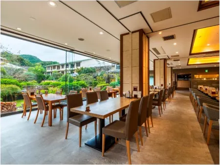 Hotel Sun Valley Izu Nagaoka Honkan Отели рядом с достопримечательностью «曹洞宗 水路山 随昌院»