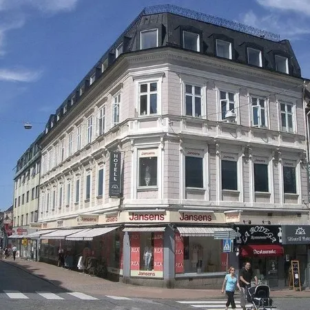Hotell Aston